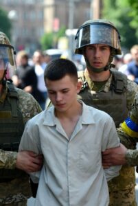 Zwangsrekrutierung in der Ukraine: Vom Alltag direkt an die Front